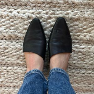 Vince 6.5 Black Flats